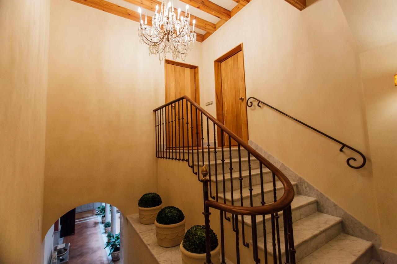Casa Patio Del Siglo XIX Aparthotel เซบีญา ภายนอก รูปภาพ